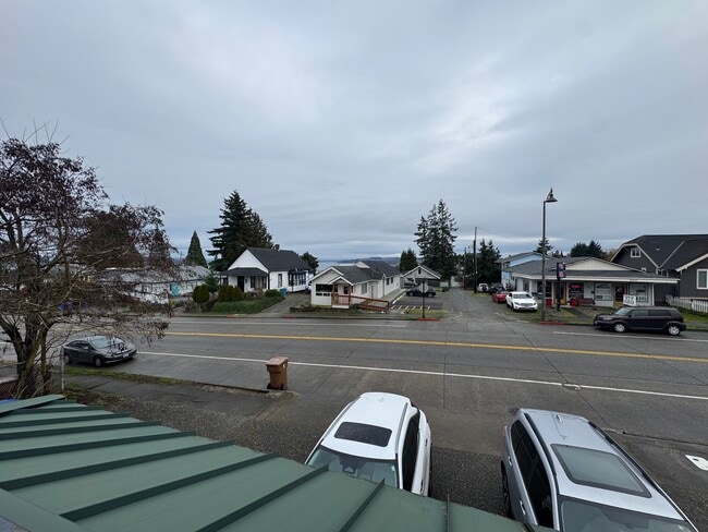 Building Photo - 4924 N Pearl St