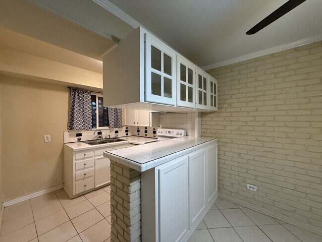 Building Photo - 3000 W Illinois Ave