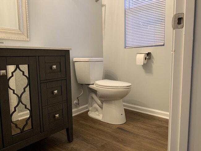 Building Photo - 924 Chapman Cir