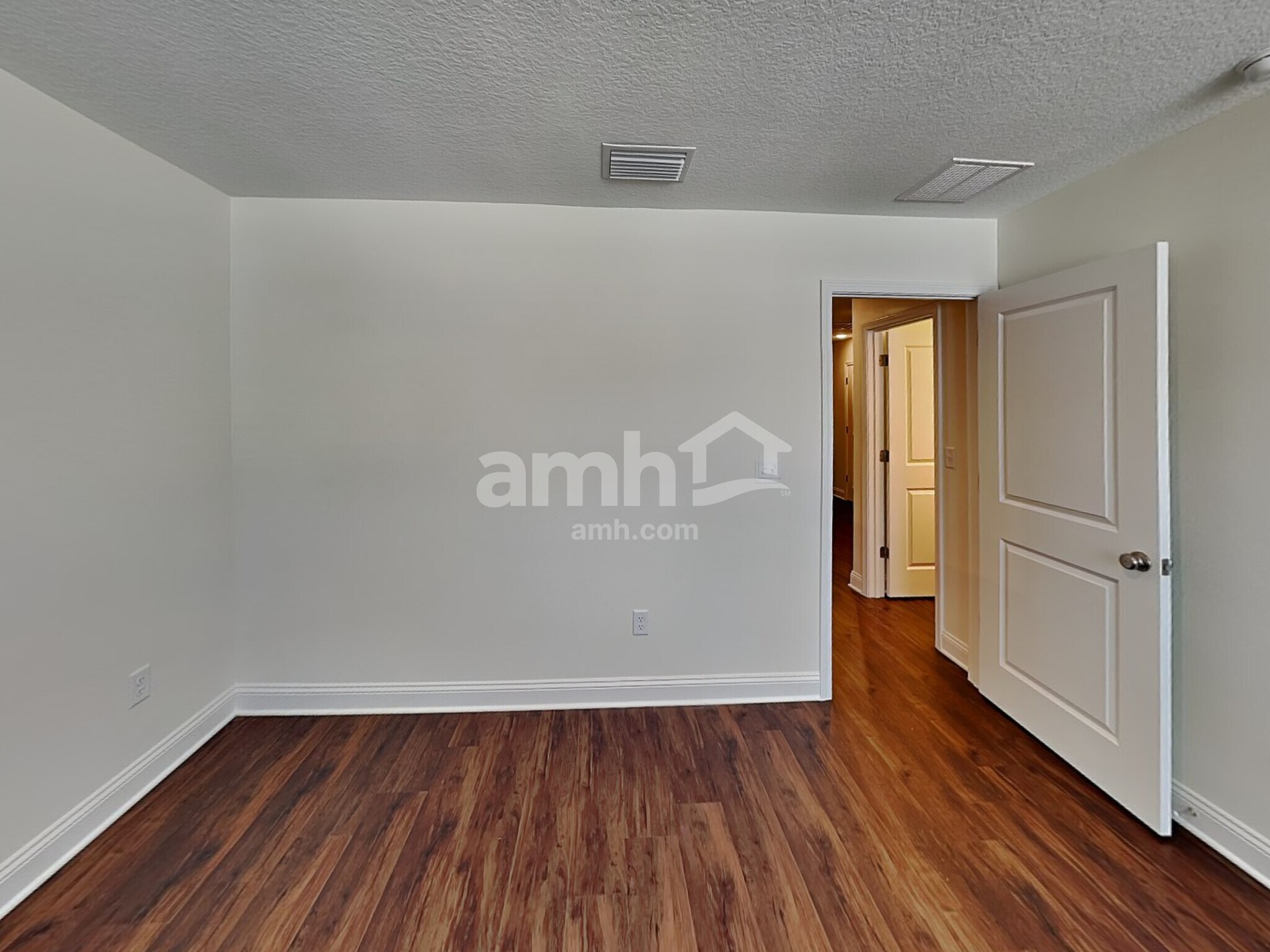 Building Photo - 314 Banyan Frst Dr