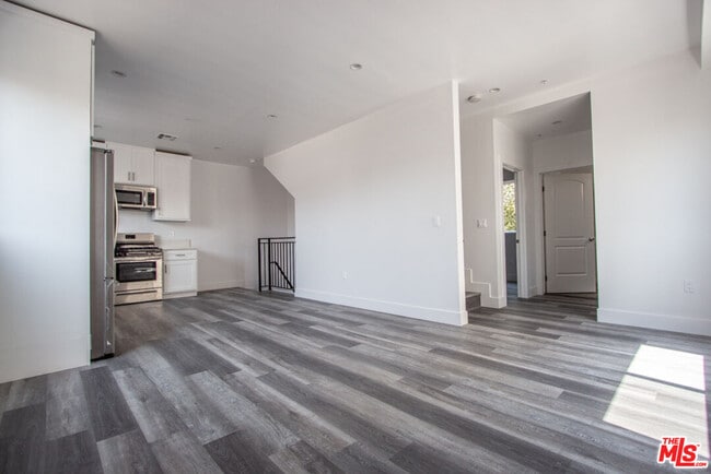 Building Photo - 2208 Hauser Blvd