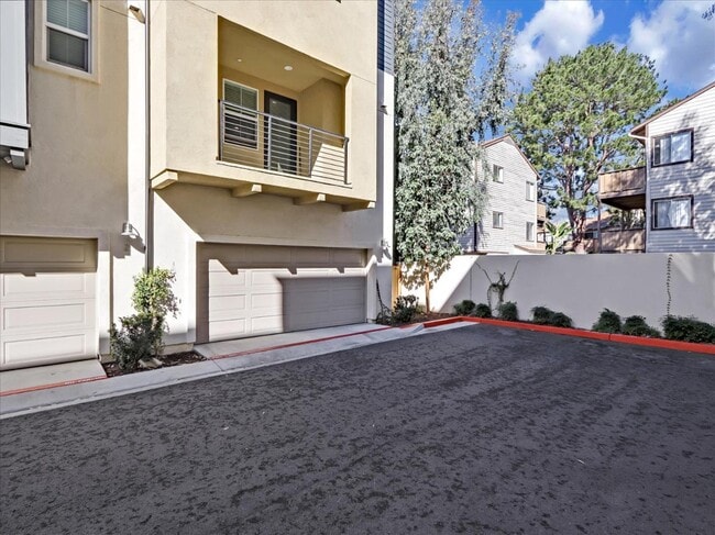 Building Photo - 1452 N Harbor Blvd