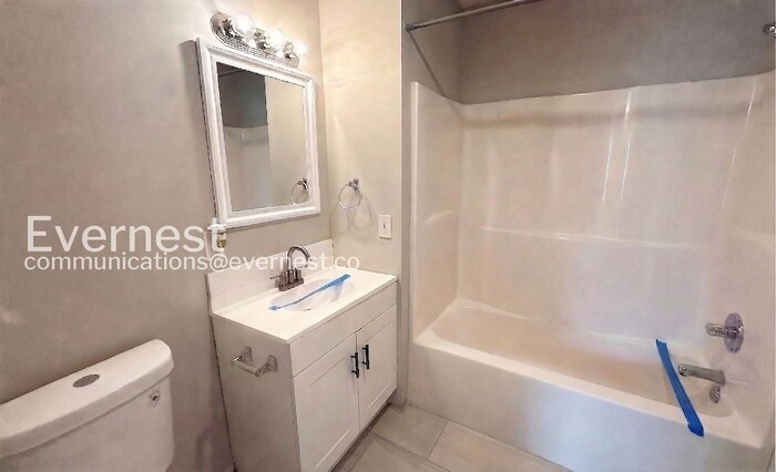 Building Photo - 3002 Sonya Dr NW