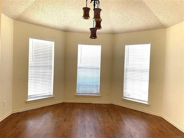 Building Photo - 10079 Cambridge Dr