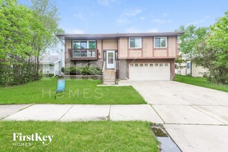 Building Photo - 1939 Ashwood Ln