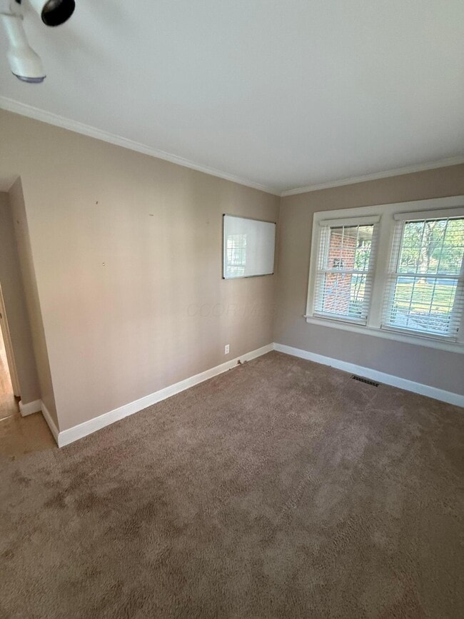 Building Photo - 2629 E Broad St