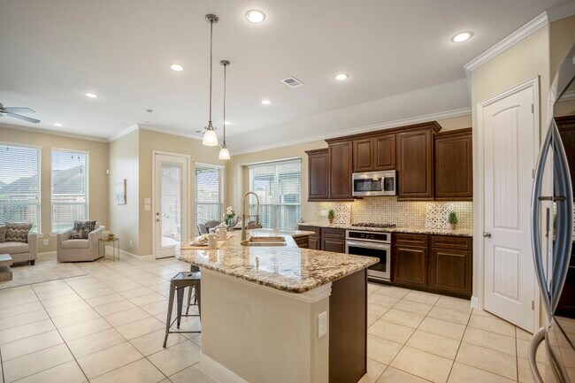 Building Photo - 22310 Taren Ct