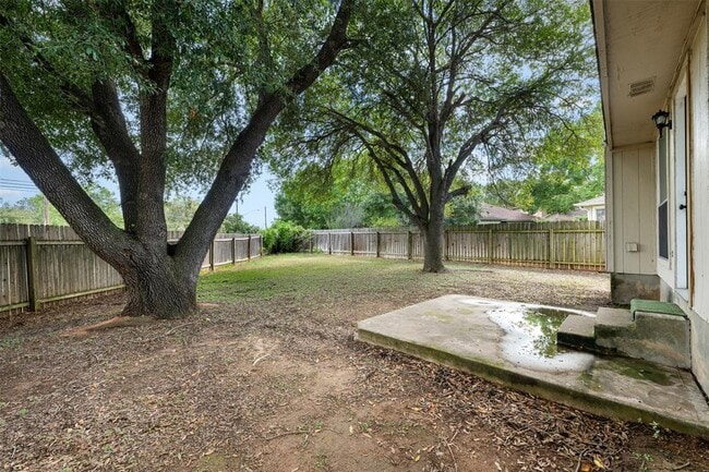 Building Photo - 4601 Castleman Dr