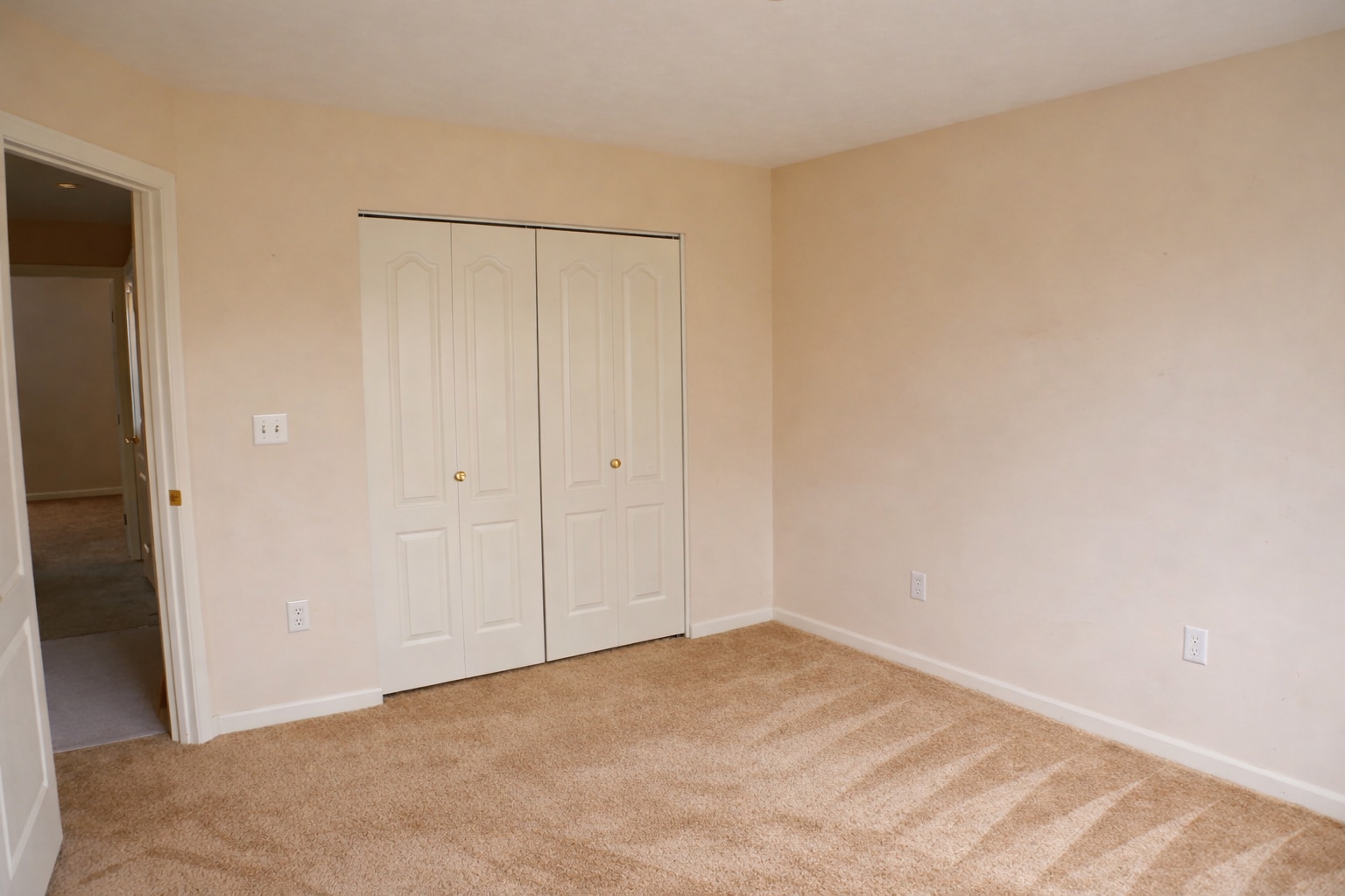 Building Photo - 3580 Sequoia Dr