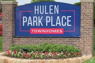 Building Photo - Hulen Park Place (NEW)