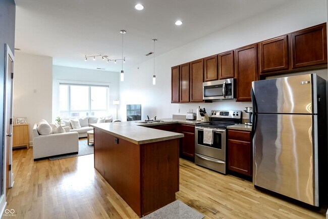 Building Photo - 233 E St Joseph St