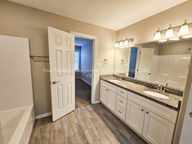 Building Photo - 6618 Leightyn Ln