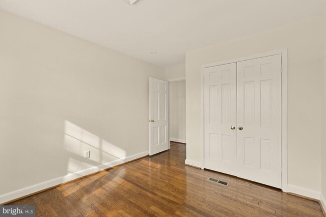 Building Photo - 2736 Stephenson Ln NW