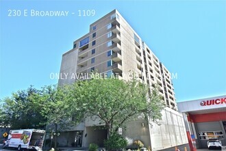 Building Photo - Remodeled 2 Bed Downtown Living Condo! No ...