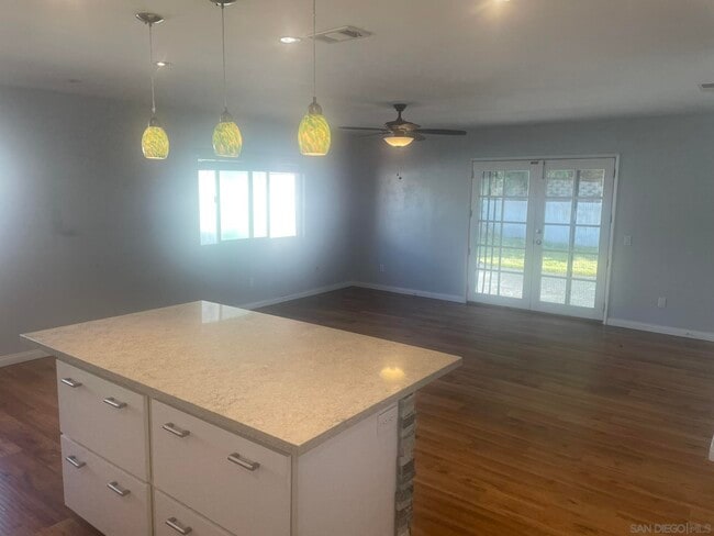 Building Photo - 4043 Mira Costa St