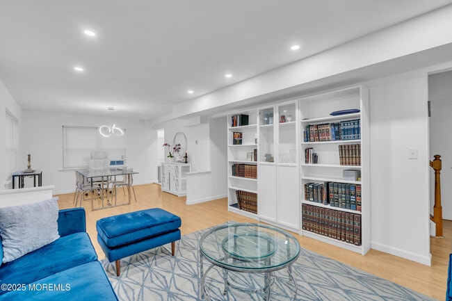 Building Photo - 109 Liberty Bell Rd