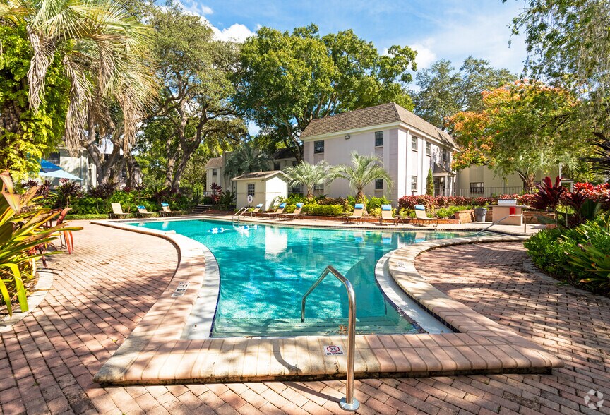 The Flats at Seminole Heights 4111 N Poplar Ave Tampa FL 33603