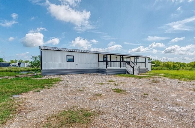 Primary Photo - 8240 Bullard Rd