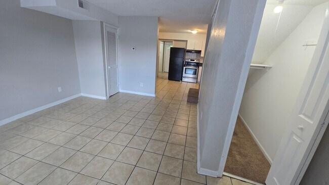 Building Photo - 302 Koon St