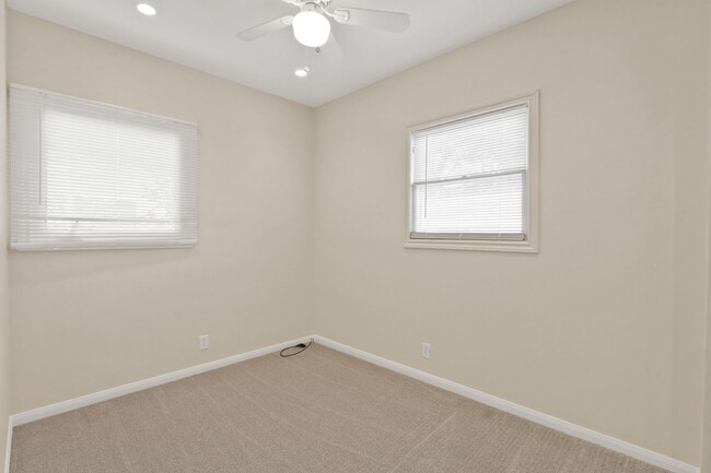 Building Photo - Charming Historic Rose Park Gem