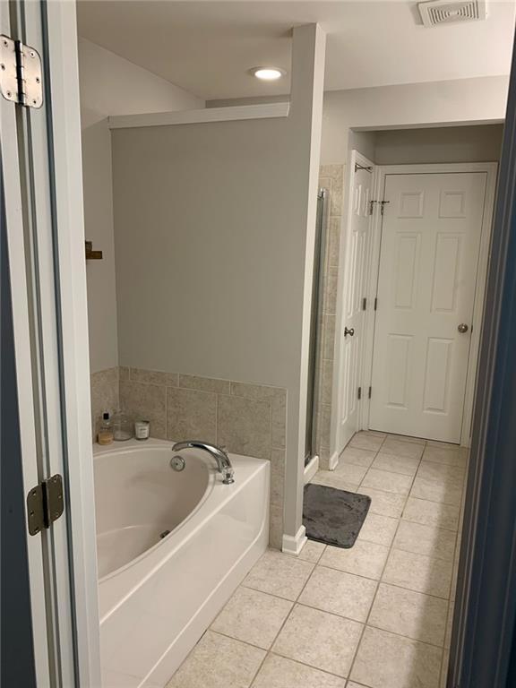 Building Photo - 520 Warwick Pl