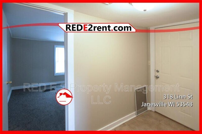 Building Photo - 316-318 Linn St