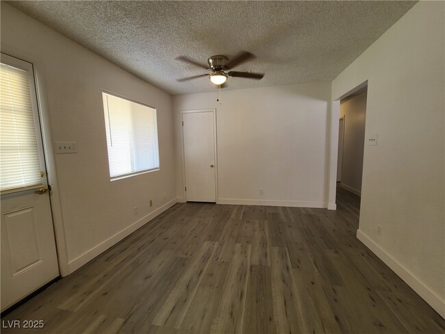 Building Photo - 5520 E Manse Rd