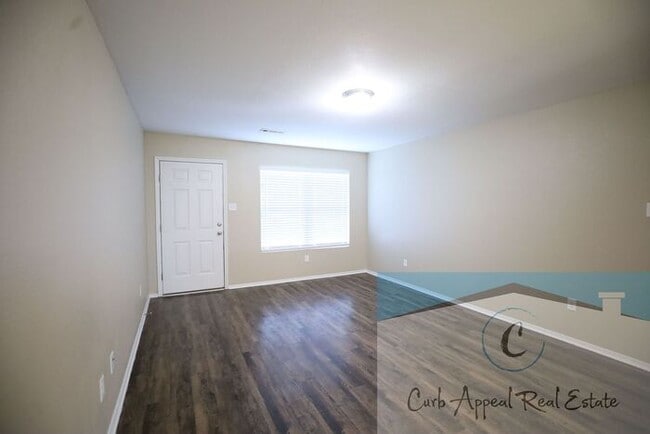 Building Photo - Move in special $800!! Beautiful 3 bed / 2 bath home - Nettleton!!