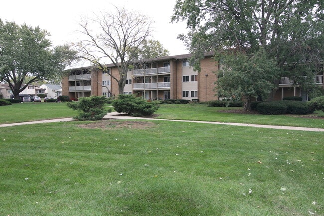 Building Photo - 960 Beau Dr