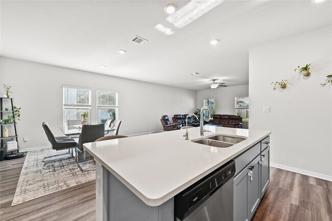 Building Photo - 11400 Copperstone Ave