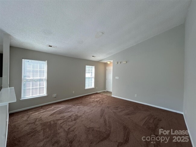 Building Photo - 3335 Alderknoll Ct