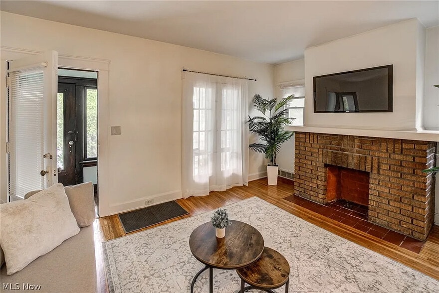 Building Photo - 2245 Bellfield Ave