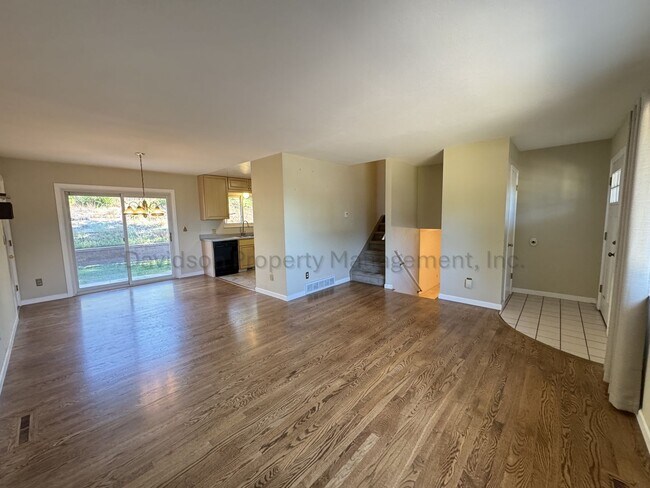 Building Photo - Cozy 3 Bedroom House in Southeast Colorado Springs