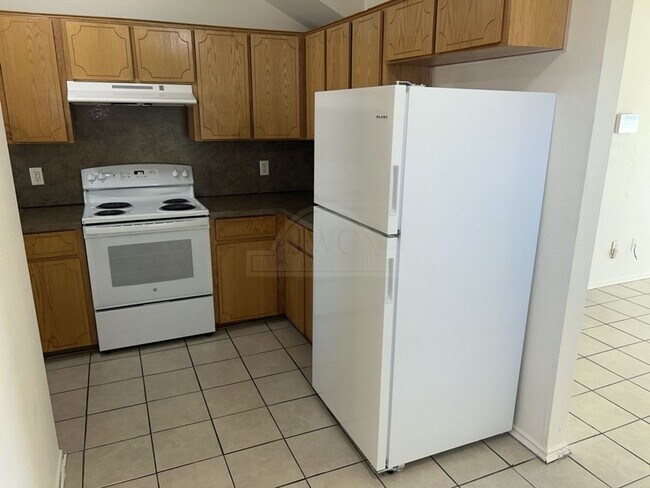 Building Photo - 4005 Doraine Ct