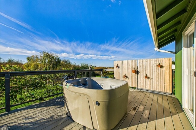 Building Photo - Custom Home on Property just outside of Eureka!