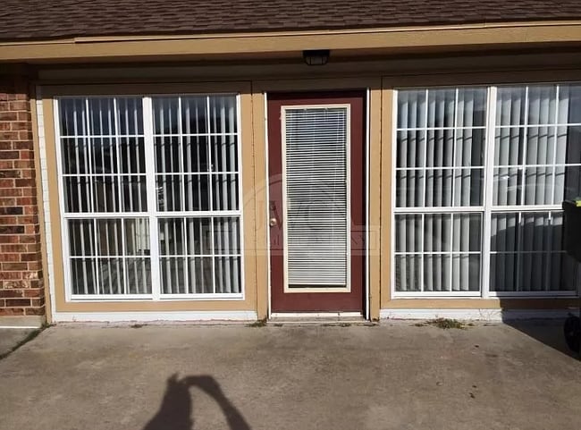 Building Photo - 2101 Ruger Dr