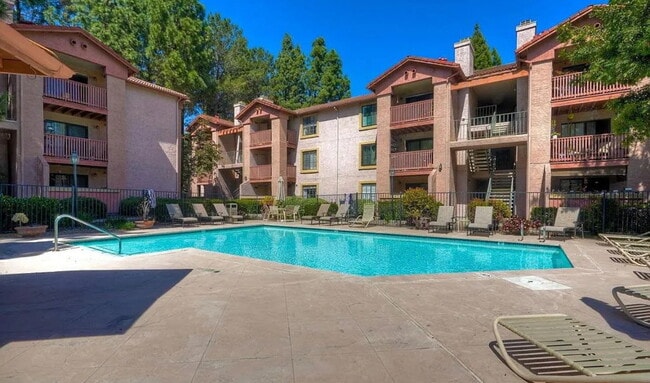 Building Photo - Welcome to this beautifully refreshed 1-be...