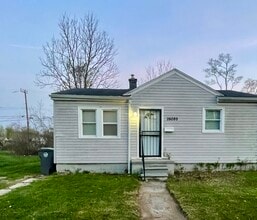 Building Photo - 26089 Lehigh St