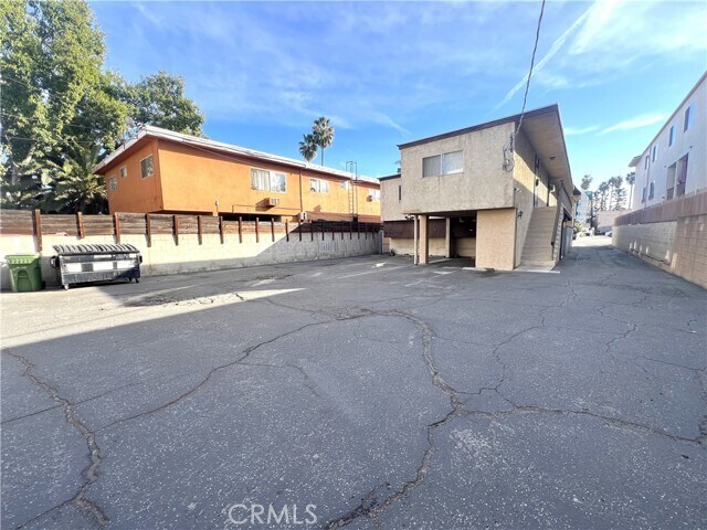 Building Photo - 14817 Sylvan St