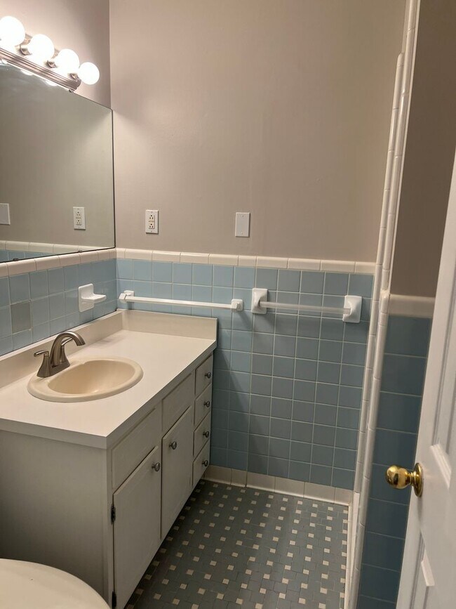 Building Photo - 4411 Firwood Ln