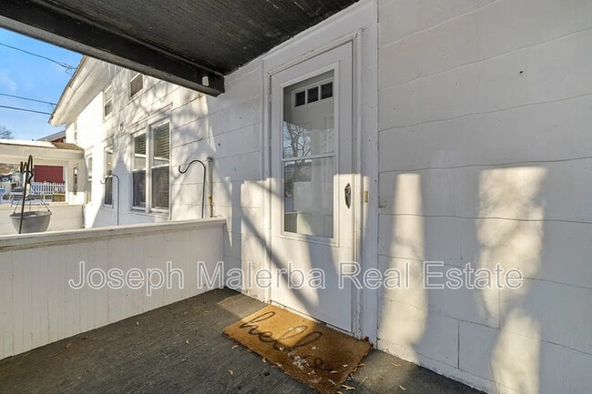 Building Photo - 46 Providence St