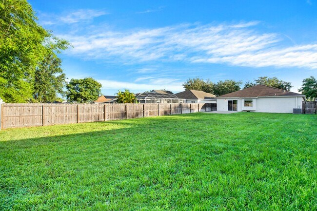 Building Photo - 10613 Little Bend Ln