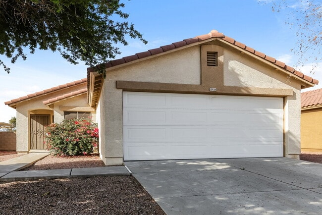 Building Photo - 13926 N 150th Ln