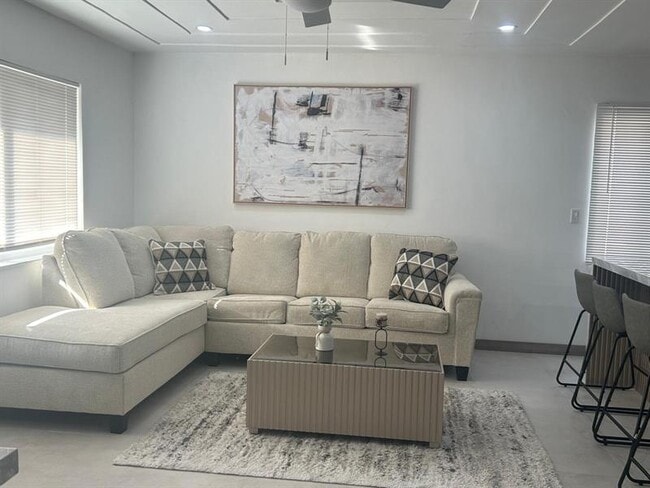 Building Photo - 217 SW 15th St