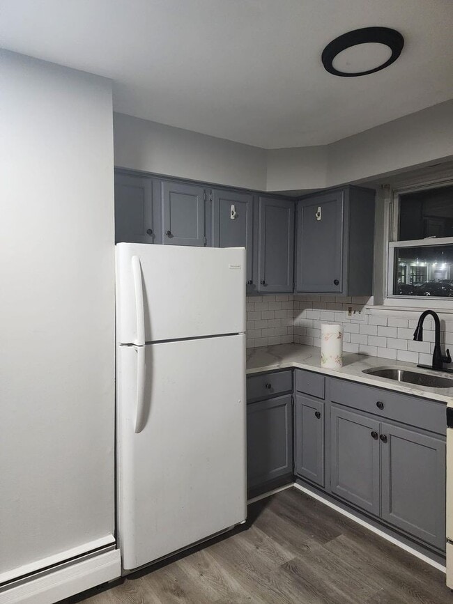 Building Photo - Offer Ends Soon! Up Your Living, Not Your Rent