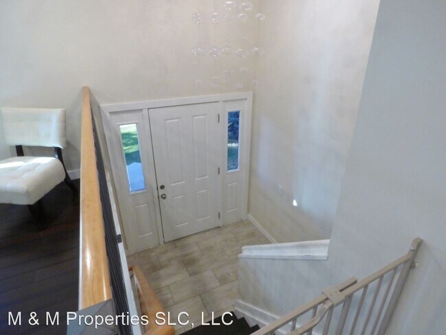 Building Photo - 4 br, 3 bath House - 2312 E Catalina Dr