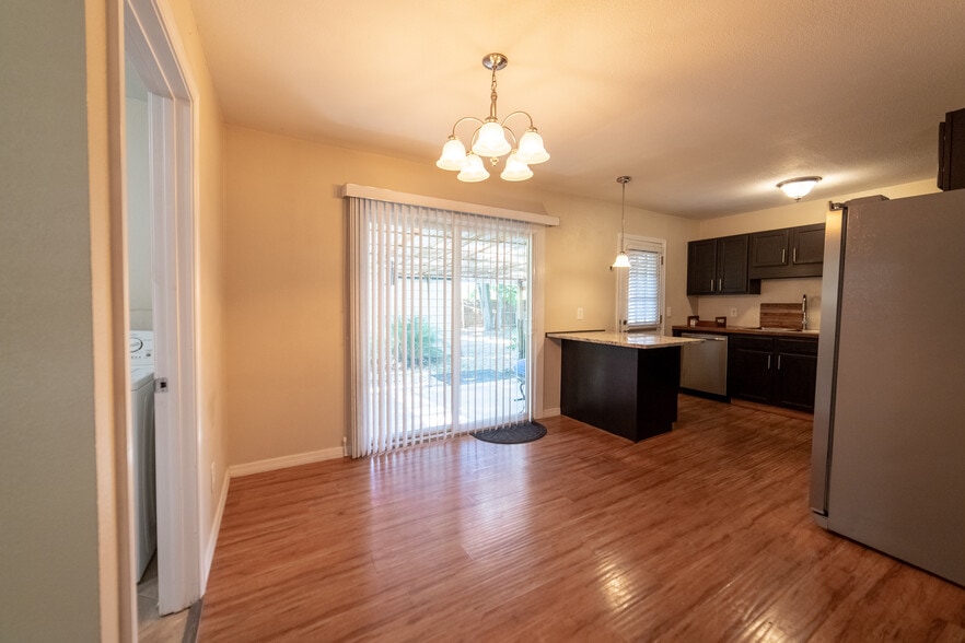 Dining/Kitchen - 1101 Nantucket Ave