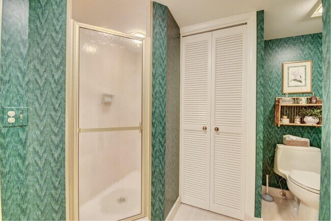 Building Photo - 4201 N Ocean Blvd