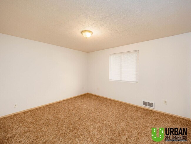 Building Photo - Mission Ave. 15313-15315 E