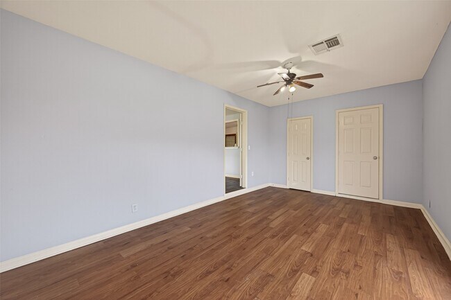 Building Photo - 10506 Buffum St